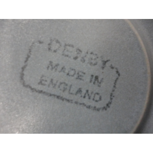 53 - Two cartons containing miscellaneous tea and dinnerwares to include Duchess 'Romance', Denby etc.