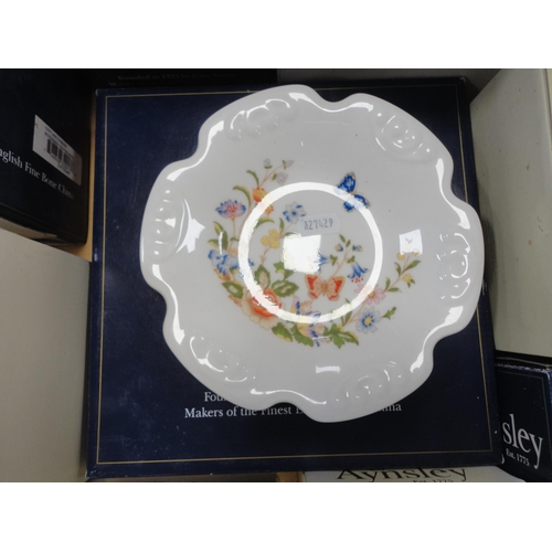 65 - Large collection of boxed Aynsley 'Cottage Garden' pattern porcelain to include dishes, teapots, wat... 
