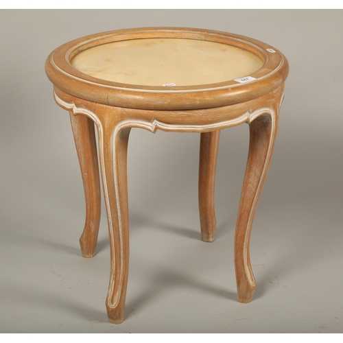 517 - Circular coffee table