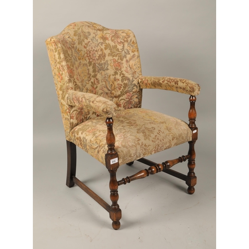 615 - Vintage arm chair