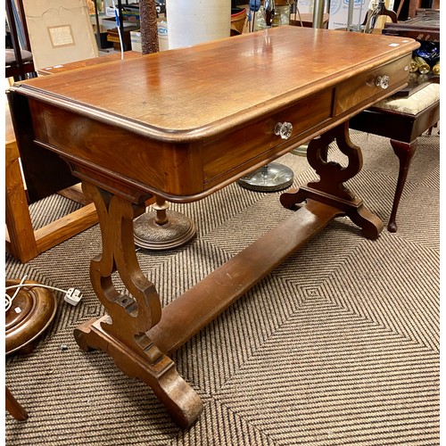 518 - Mahogany drop leaf table with two fitted drawers, 76cm high