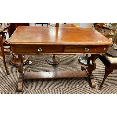 518 - Mahogany drop leaf table with two fitted drawers, 76cm high