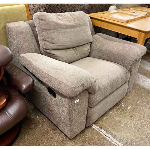 605 - Contemporary reclining arm chair