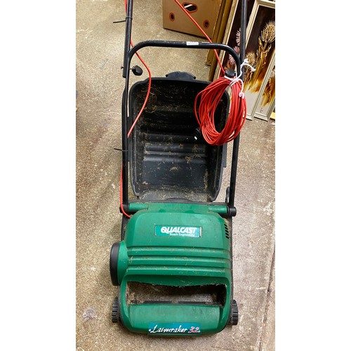 647 - Qualcast scarifier 