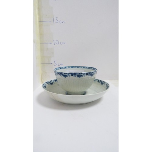 194 - 18th century English porcelain tea bowl on stand.  (2)