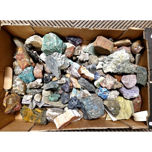 344 - Quantity of geological rock samples, crystal, specimens, etc