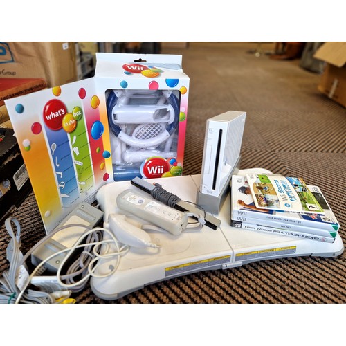 361 - Nintendo Wii, Wii '15 in 1' accessory pack, various Wii games and accessories, Wii Fit balance board... 