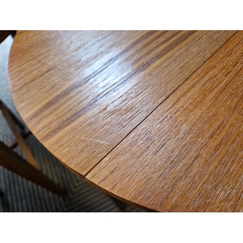 477 - Nest of drop leaf tables