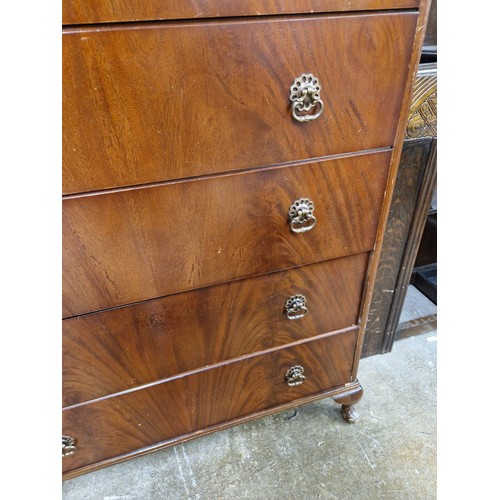 657 - Five drawer mahogany dresser