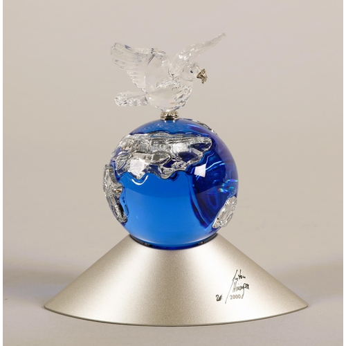 172 - Swarovski Crystal Planet Vision 2000 dove on globe, with box