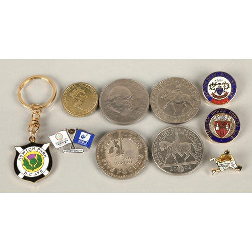 154 - Assorted commemorative coins including Commonwealth games, Royal family, pins and badges, etc