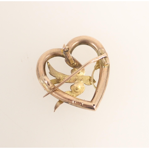 428 - Edwardian 9ct gold heart and swallow form brooch set with seed pearls, 2.0g.