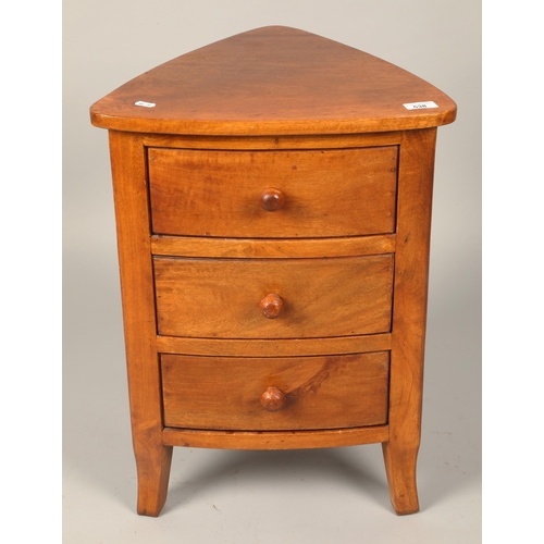 538 - Hardwood bedside three-drawer chest