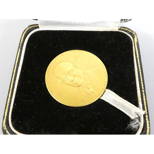 336 - National Egg Laying Test 9ct gold medal by Elkington & Co, Birmingham 1939 in original case. 11.... 