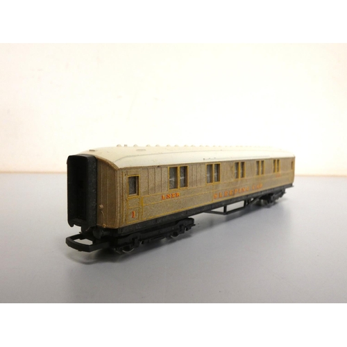 219 - Box of 00 gauge rolling stock carriages to include several Lima GWR Coaches, a Hornby LNER Sleeping ... 