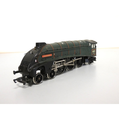 223 - Hornby. Top Link BR 4-6-2 locomotive and tender, 60021, ''Wild Swan'', green livery, R286.... 