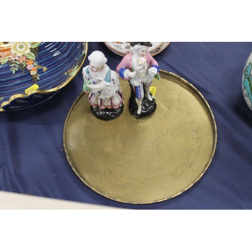 76 - Ceramics to include a Crown Devon Art Deco lustre bowl, a black teapot, Japanese cups and saucers, a... 