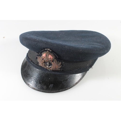 305 - Merchant Navy peak cap.