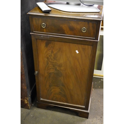 603 - Mahogany bedside cabinet, 86cm high.