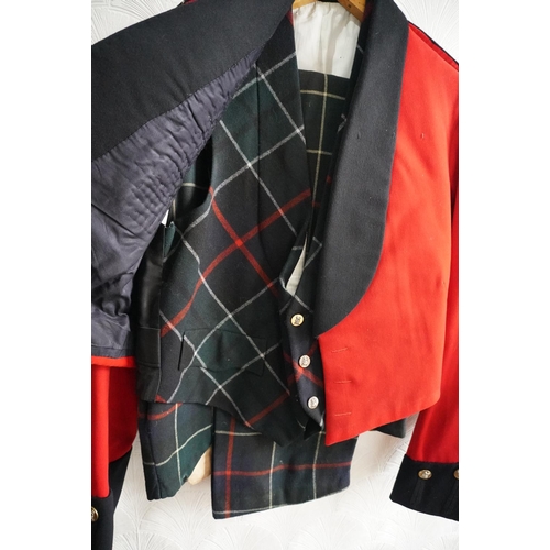 1742 - British army uniform, a mess dress jacket with William Anderson of Edinburgh label [313869 G April 1... 