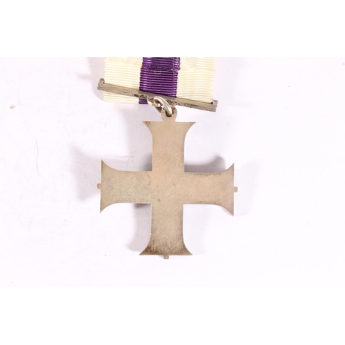 1112 - British Military Cross with King George V GR cypher (1914-30 variety).