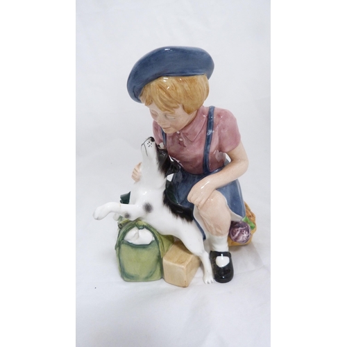 150 - Two Royal Doulton Limited Edition 'Evacuee' figures of the 'Homecoming' HN 3295 with certificate, an... 