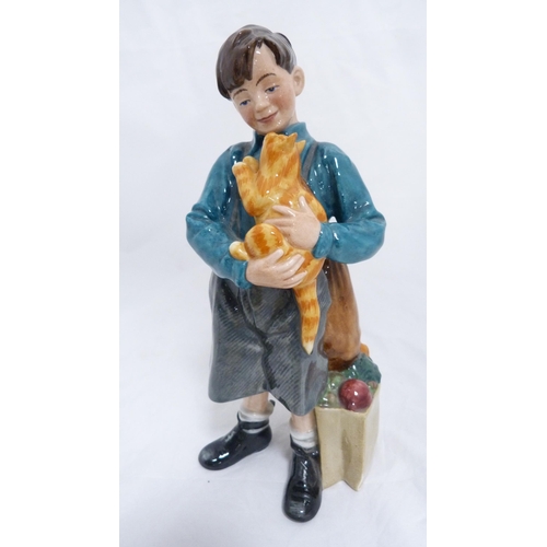 154 - Two Royal Doulton Limited Edition 'Evacuee' figures of 'The Girl Evacuee'  No 8072 of 9500 and 'Welc... 