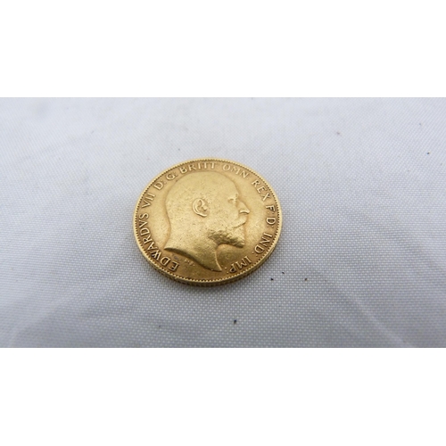 169 - Edward VII gold half sovereign, Dated 1902, 4 grams.