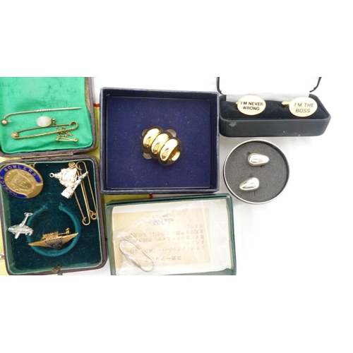 171 - Group of costume jewellery to include brooches, cufflinks, compact, synthetic pearls, boxed wristwat... 