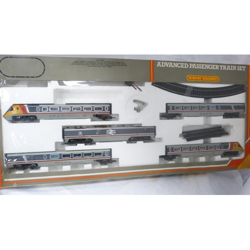 176 - Part boxed set Hornby Railways advanced passenger train.