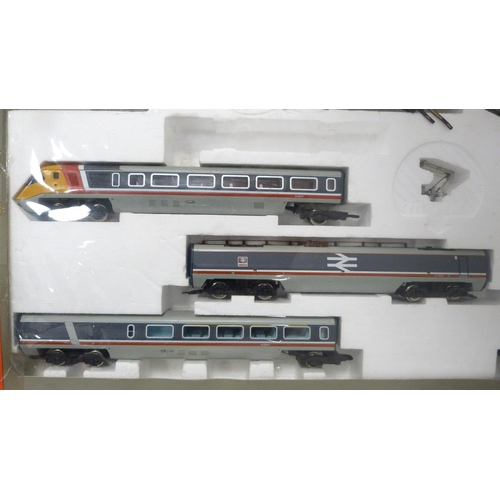 176 - Part boxed set Hornby Railways advanced passenger train.