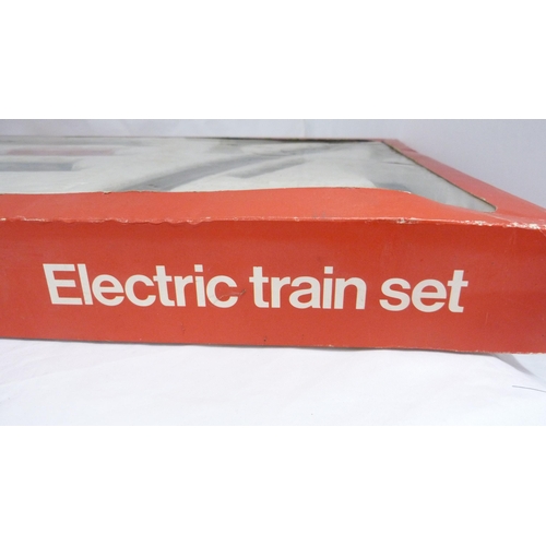 178 - Part boxed set Hornby Railways electric train.