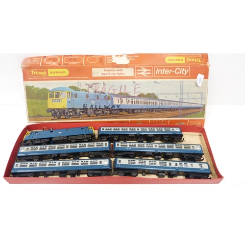 188 - Tri-ang Hornby R644A Inter-City model electric locomotive with Pantograph and 3 passenger coaches, b... 