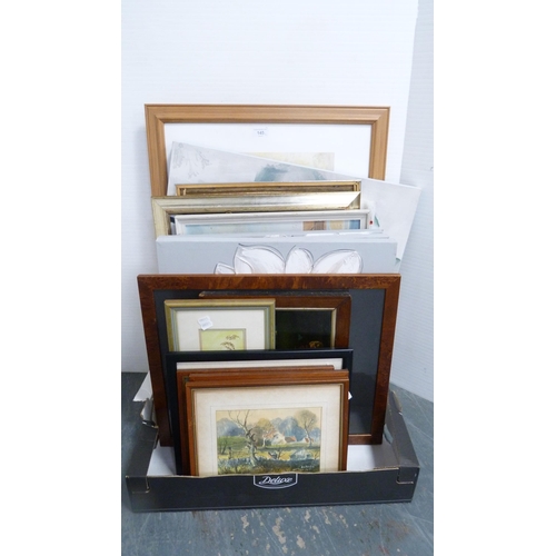 19 - Two cartons containing military-related prints and pictures, frames, modern oils by amateur art... 