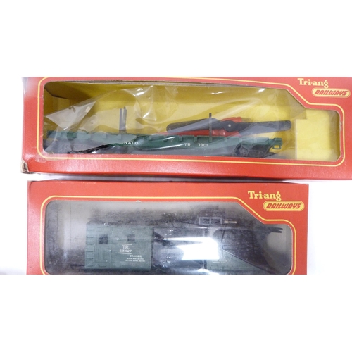 191 - Collection of Tri-ang and Tri-ang Hornby OO guage boxed model railway scale models, To include R.128... 