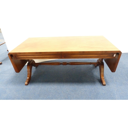 253 - Reproduction extending coffee table. 