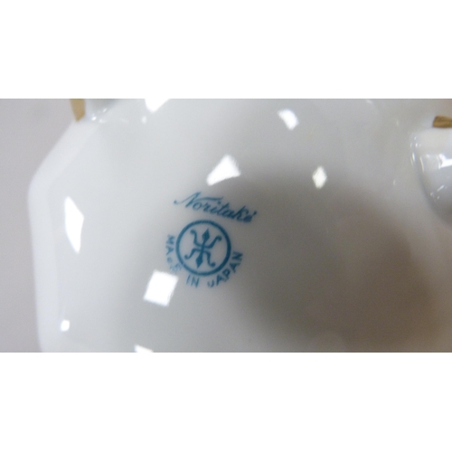 29 - Ceramics to include a large shell-decorated bowl, Noritake bowl, Pair of Royal Doulton 'Vanborough' ... 