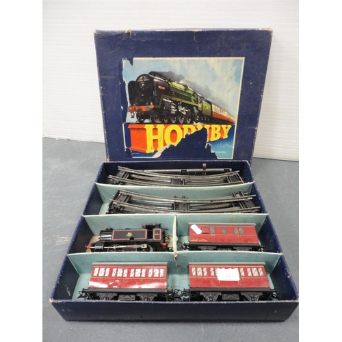 62 - Hornby 'O' guage tank passenger set No 41, boxed.