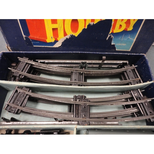 62 - Hornby 'O' guage tank passenger set No 41, boxed.