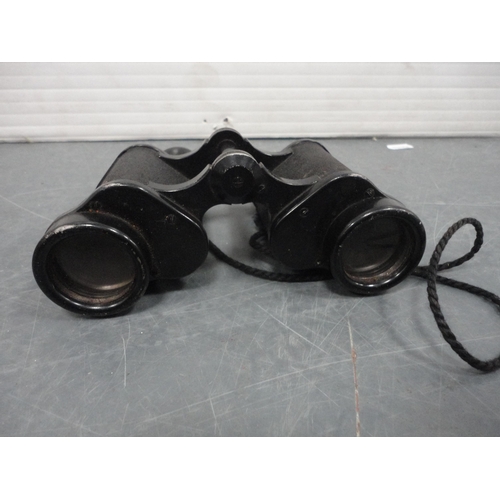 78 - Two pairs of cased binoculars, one set by Greenkat.