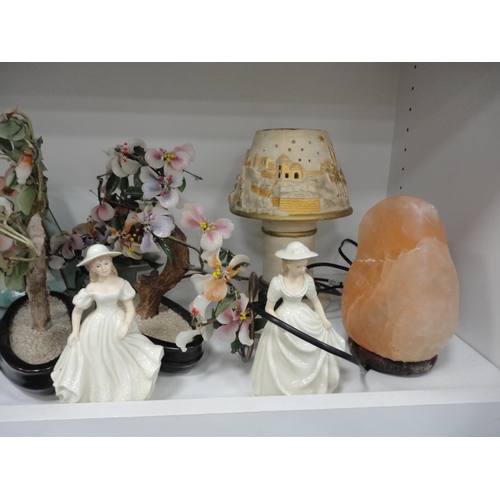 90 - Three shelves of assorted ceramics, table lamps and wall clock.