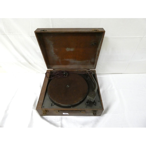 464 - Vintage 1946 Collaro microgram valve, mono 78's portable record player.