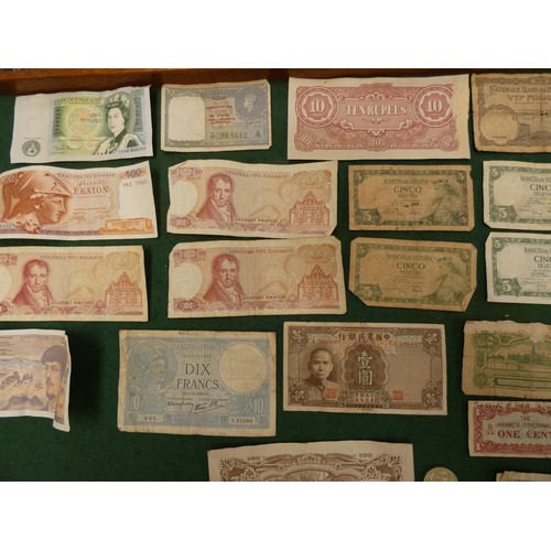 61 - Bag of vintage bank notes to include France, Belgium, Rupia, Pound etc.