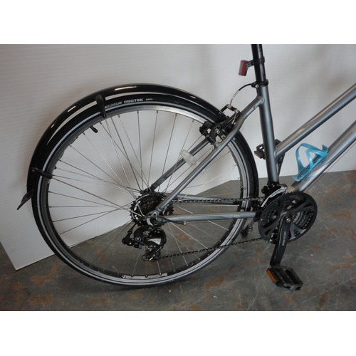 261 - Trek FX70 Hybrid bike.