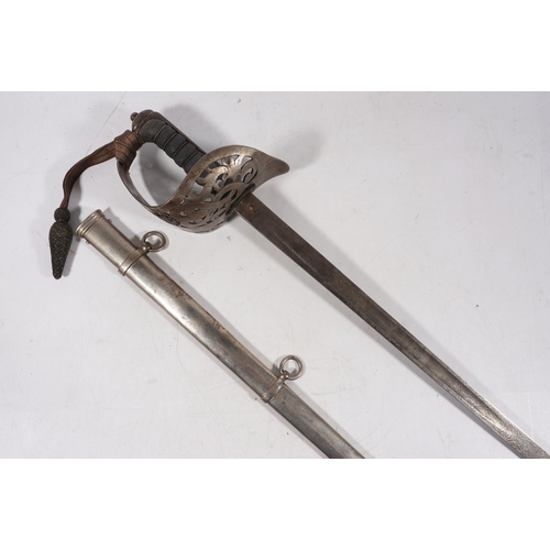 1686 - Victorian British military sword, the etched fullered blade with British coat of arms and other desi... 