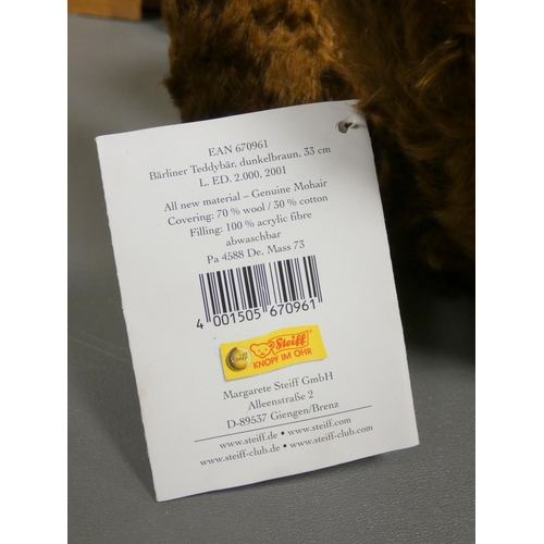 71 - Steiff. Berlin Teddybear, 2001, white tag 670961, in brown mohair. Complete with swing certificate a... 