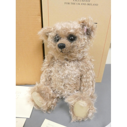 80 - Steiff. Grizzly Teddy, 2004, white tag 661402, produced exclusively for UK and Ireland in caramel ti... 