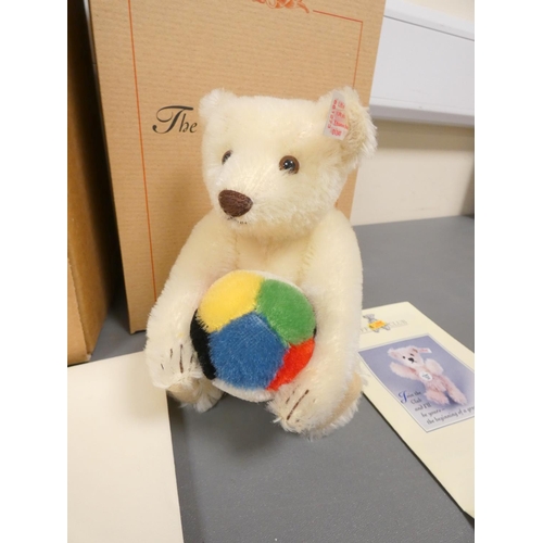 86 - Steiff. Teddy Bear With Ball Exhibition Bear, 2003, white tag 661273, produced exclusively for the U... 