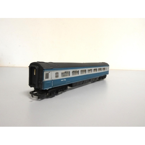 218 - Box of 00 gauge Intercity rolling stock carriages to include a BR 2nd Class MK3 coach R439-0020, and... 