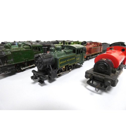 220 - Collection of 00 gauge locomotives to include a Tri-ang ''Princess Elizabeth'' 4-6-2 locomotive R50 ... 